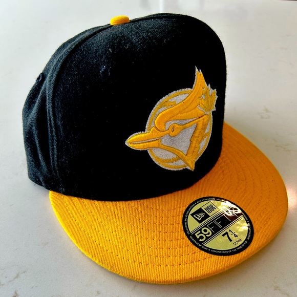 Blue Jays New Era Fitted Cap - Picture 1 of 3